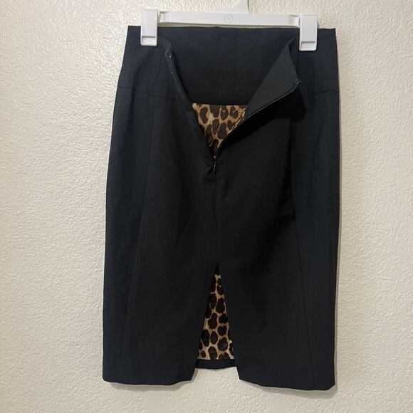 Express Design Studio Black Pencil Skirt Hook & Eye Lined Leopard Print Size 2 - Picture 4 of 4